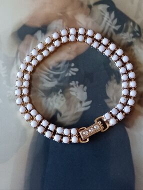 Vintage Garne Jewlery Milk Glass Double-Strand Bracelet 🤍💫